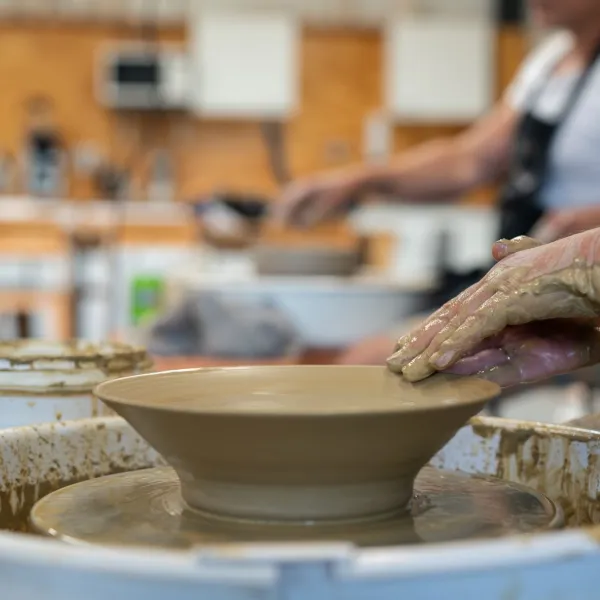 Cursus pottenbakken kom