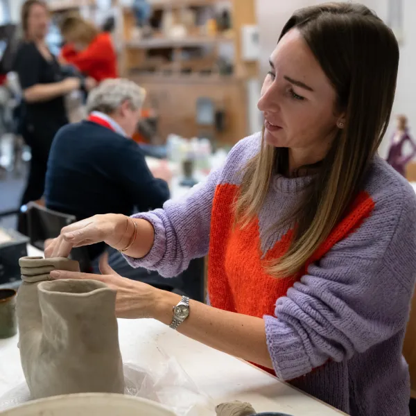 cursus boetseren in klei in Atelierbreda